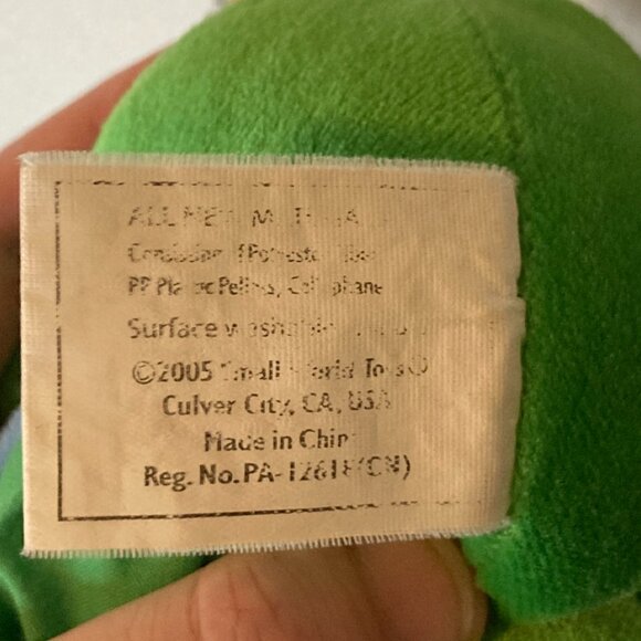 Vintage 2005 Eric Carle The Very Hungry Caterpillar 19" Plush Toy with Foods - Picture 8 of 9